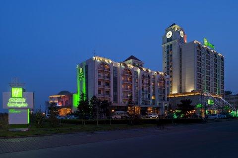 Holiday Inn Sea View Циньхуандао Экстерьер фото